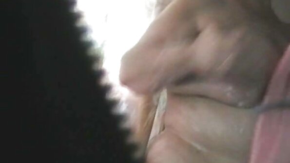 শ্যামাঙ্গিনী যে মেয়েদের চোদা চুদি ভিডিও বড় মোরগ উপভোগ করে তার ভিতরে একটি বড় অনুভব করছে